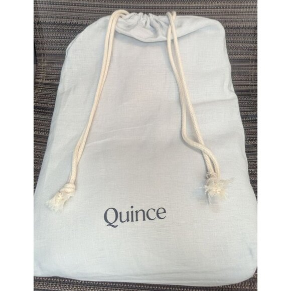 Quince Other - Quince 100% European Linen Duvet Cover 1PC Color Light Grey King/Cal King -NEW-